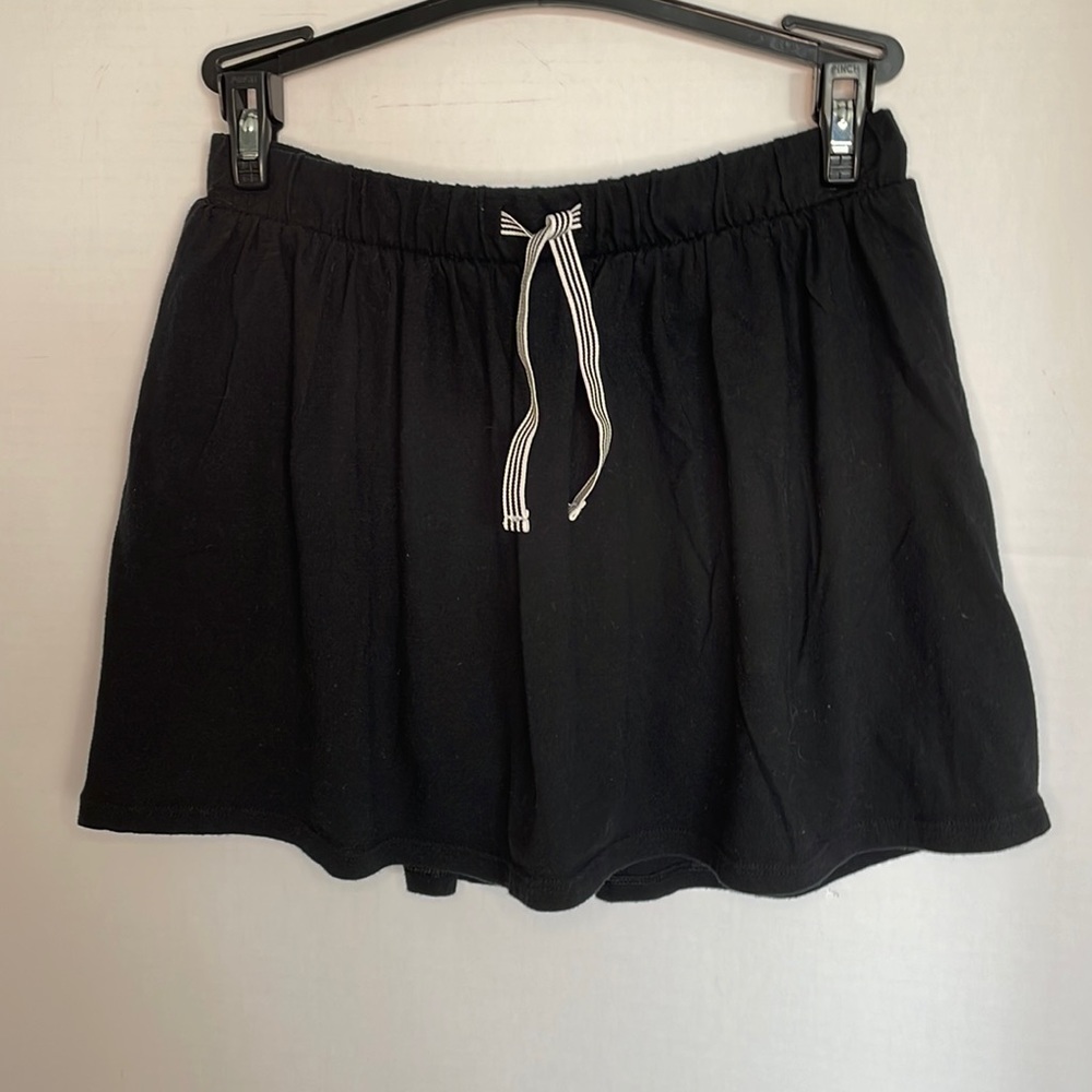 Cat & Jack black skirt with under shorts  youth size XL 14-16